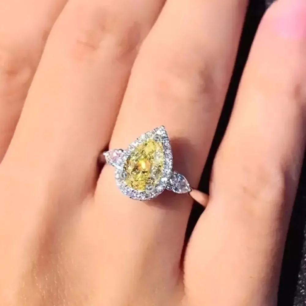 Ladies Timeless Elegant  Tear Drop Simulated Diamonds ring